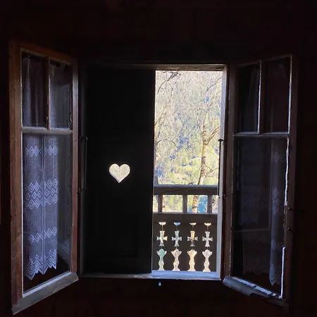 Chalet Rosablanche, Since 1929 - Peace, Quiet & Tradition Nendaz