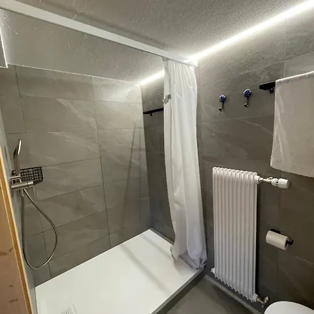 Rosablanche, Since 1929 - Peace, Quiet & Tradition Σαλέ *