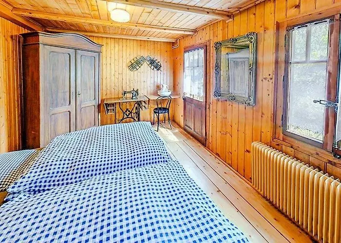 木屋 Rosablanche, Since 1929 - Peace, Quiet & Tradition 南达