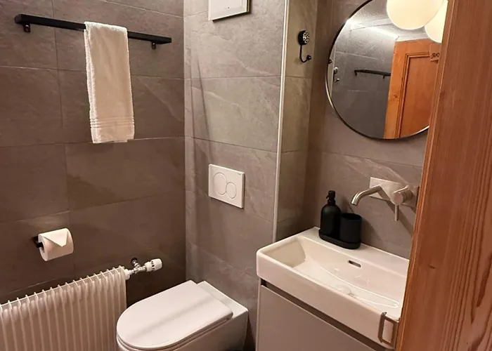 Rosablanche, Since 1929 - Peace, Quiet & Tradition 木屋 *